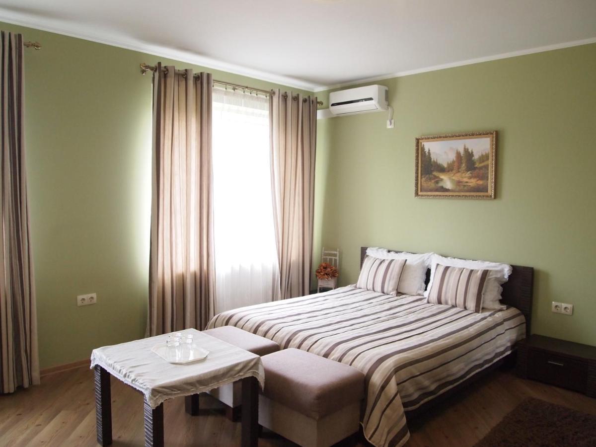 Tulipan Hotel Aquapark Vyshkove Eksteriør billede