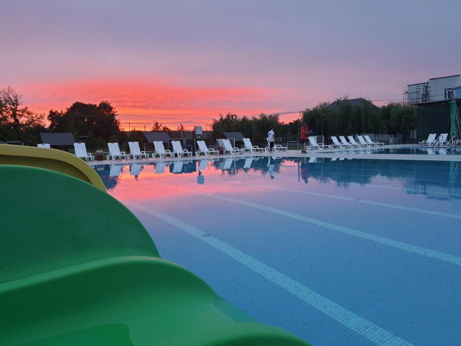 Tulipan Hotel Aquapark Vyshkove Eksteriør billede