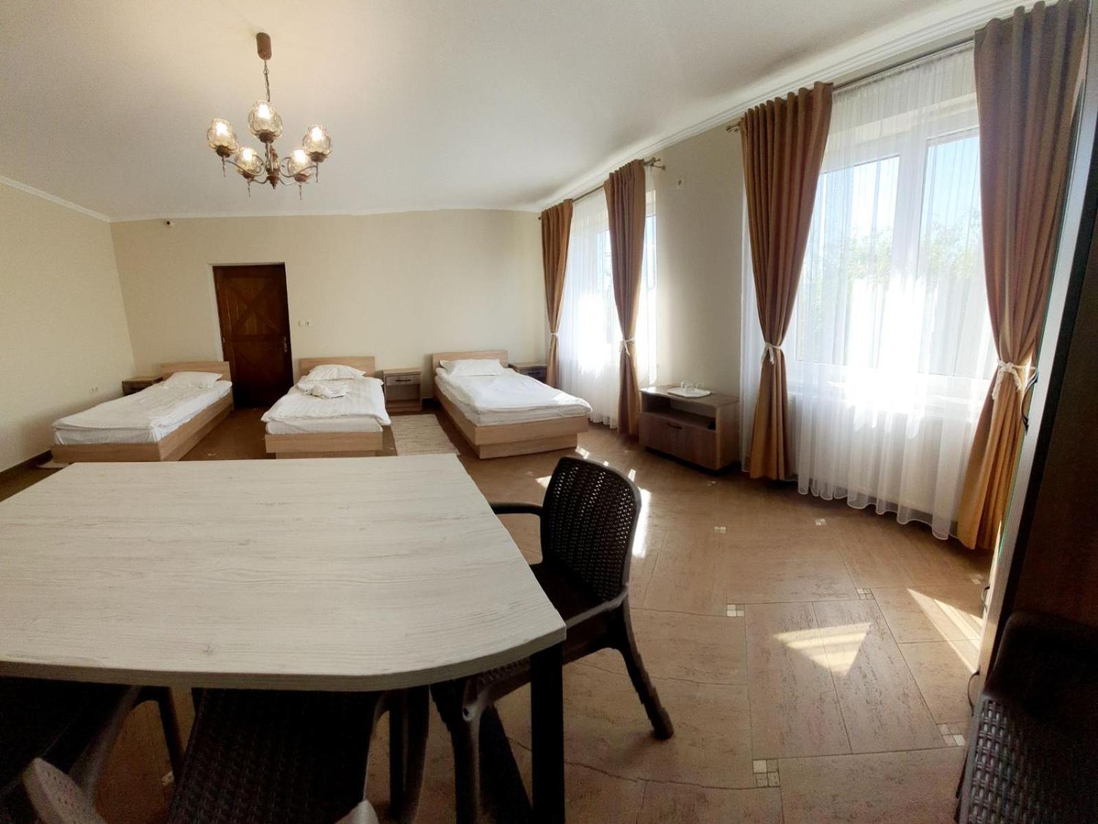 Tulipan Hotel Aquapark Vyshkove Eksteriør billede